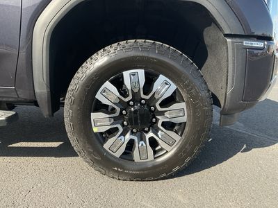2026 GMC Sierra 3500HD — photo 16 view