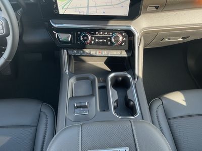 2026 GMC Sierra 3500HD — photo 13 view