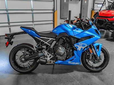 2026 Suzuki GSX-8R - Photo 7