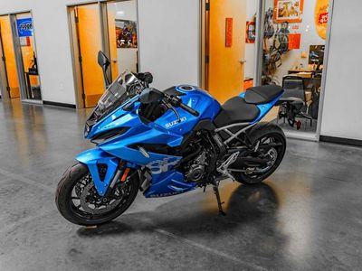 2026 Suzuki GSX-8R - Photo 2
