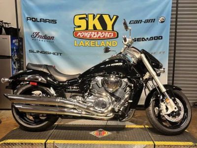 2025 Suzuki Boulevard M109R — front three-quarter view