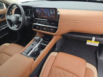 2026 Nissan Pathfinder — photo 12 view