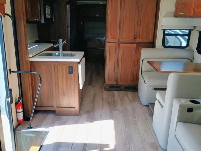 2023 Winnebago FORZA - Photo 3