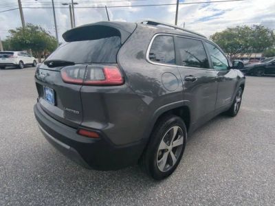 2019 Jeep Cherokee — detail view