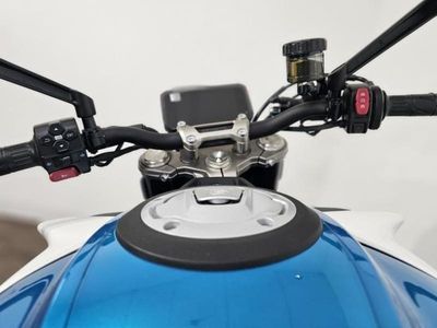 2025 CFMOTO 450NK - Photo 12