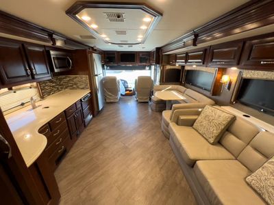 2018 Fleetwood PACE ARROW - Photo 4