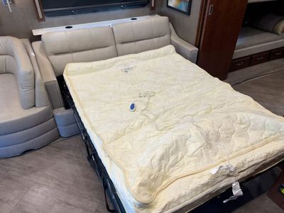 2018 Fleetwood PACE ARROW - Photo 13