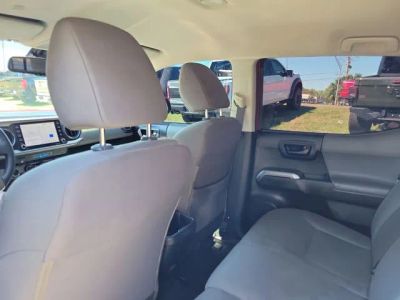 2021 Toyota Tacoma — photo 25 view