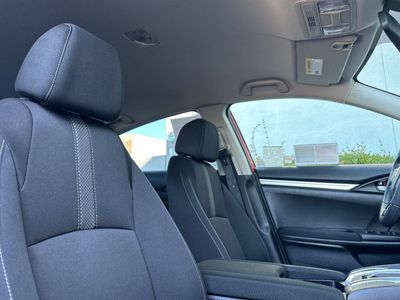 2019 Honda Civic - Photo 16