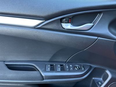 2019 Honda Civic - Photo 12