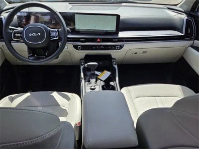 2025 Kia Sorento — interior view
