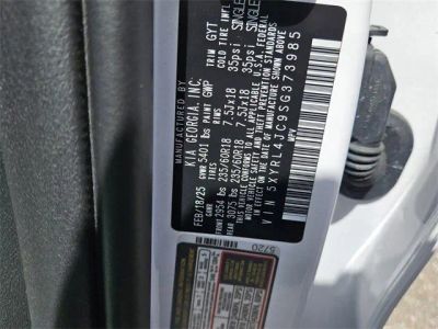2025 Kia Sorento — photo 9 view