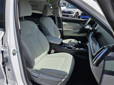 2025 Kia Sorento — photo 7 view