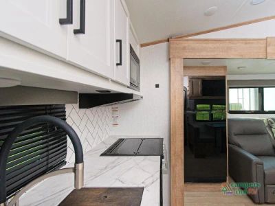 2024 Keystone RV Arcadia — photo 9 view
