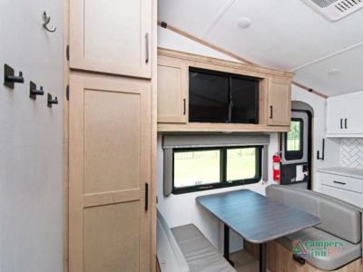 2024 Keystone RV Arcadia — photo 13 view