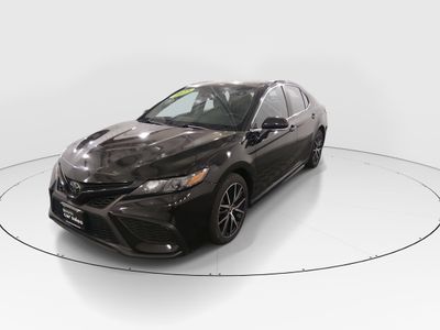 2023 Toyota Camry - Photo 3