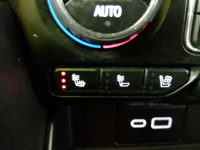 2024 Chevrolet Suburban - Photo 19