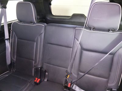 2024 Chevrolet Suburban - Photo 18