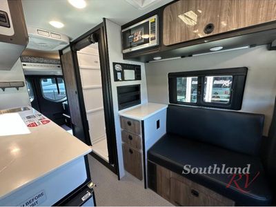 2026 Tiffin Motorhomes GH2 - Photo 17