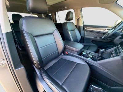 2022 Volkswagen Atlas — photo 16 view