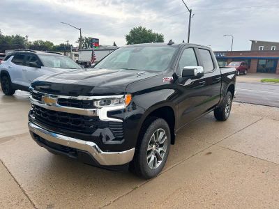 2026 Chevrolet Silverado 1500 — side profile view