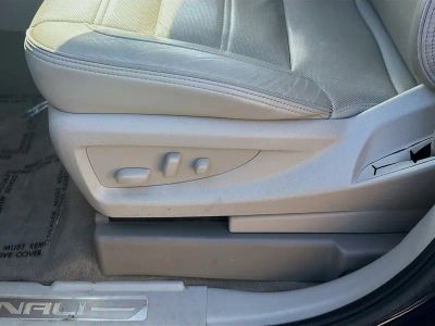 2020 GMC Yukon — photo 15 view