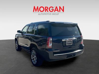 2020 GMC Yukon — interior view