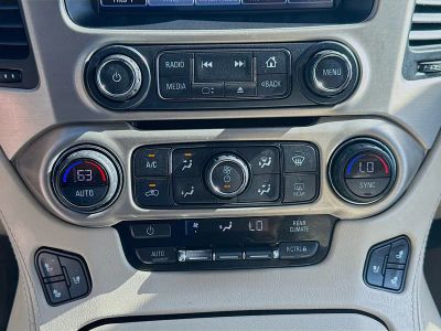 2020 GMC Yukon — photo 12 view
