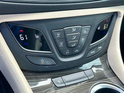 2020 Buick Envision — photo 14 view