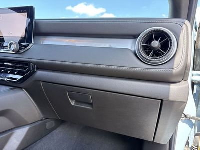 2025 Chevrolet Colorado - Photo 24