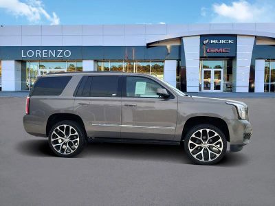 2019 GMC Yukon — interior view