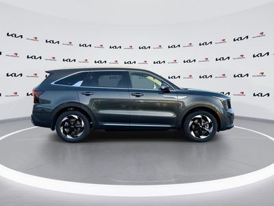 2026 Kia Sorento Hybrid — photo 9 view