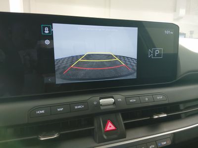 2025 Kia K4 — photo 16 view