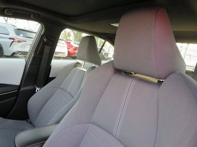2025 Toyota COROLLA HYBRID - Photo 17