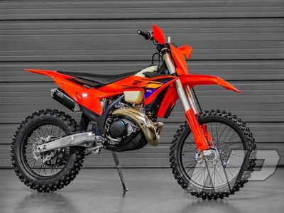 2026 KTM 250 XC - Photo 5