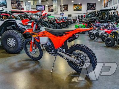 2026 KTM 250 XC - Photo 4