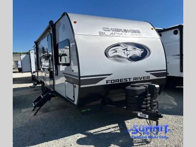 2026 Forest River RV Cherokee Grey Wolf Black Label 26DBHBL — front three-quarter view
