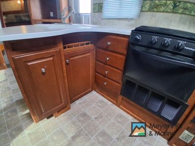 2009 Pacific Coachworks Tango - Photo 9