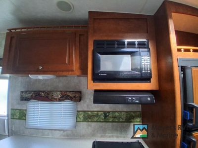 2009 Pacific Coachworks Tango - Photo 10