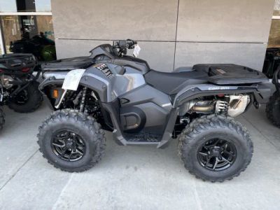 2026 Can-Am® Outlander DPS 850 — front three-quarter view