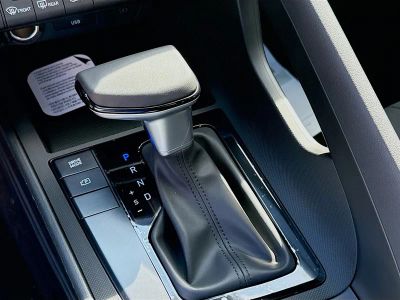 2026 Hyundai ELANTRA — photo 13 view