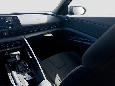 2026 Hyundai ELANTRA — photo 16 view