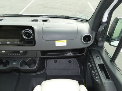 2025 Tiffin GT1 - Photo 11