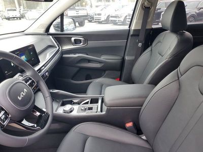 2025 Kia Sorento Hybrid - Photo 8