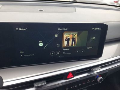 2025 Kia Sorento Hybrid - Photo 15