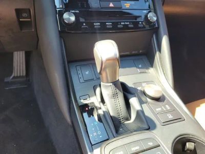 2025 Lexus IS — photo 21 view