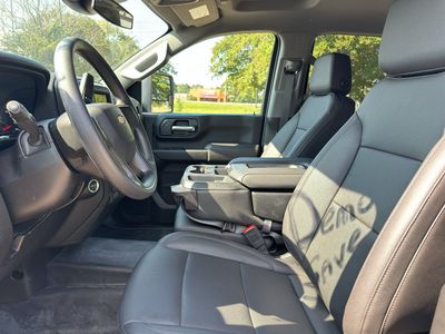 2025 Chevrolet Silverado 2500 HD — photo 9 view