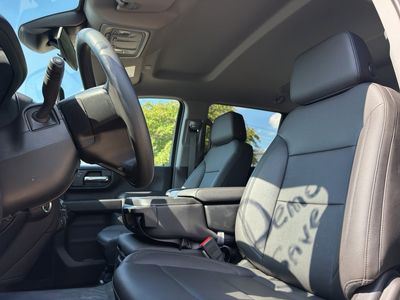 2025 Chevrolet Silverado 2500 HD — photo 10 view