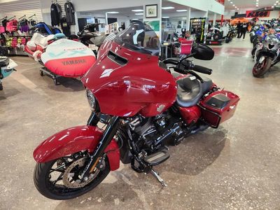 2021 Harley-Davidson FLHXS - Street Glide Special — interior view