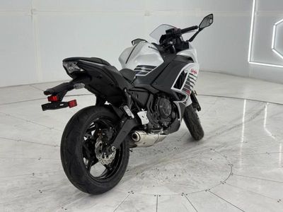 2026 Kawasaki Ninja 650 - Photo 5